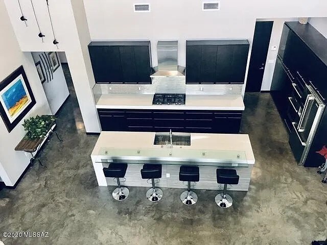 Modern Eat-in Kitchen - 13117 N La Canada Dr