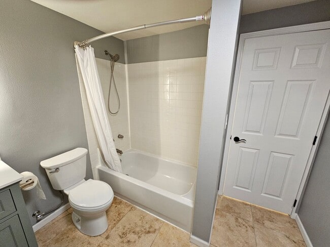 Building Photo - 10202 White Birch Ln