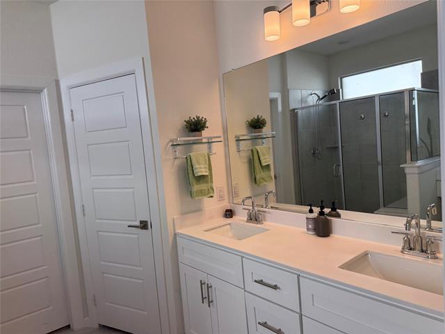 Building Photo - 1122 Silverthorne Trl