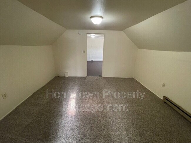 Building Photo - 1851 North St