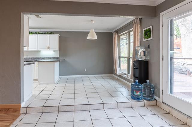 Building Photo - 2707 Woodshire Dr