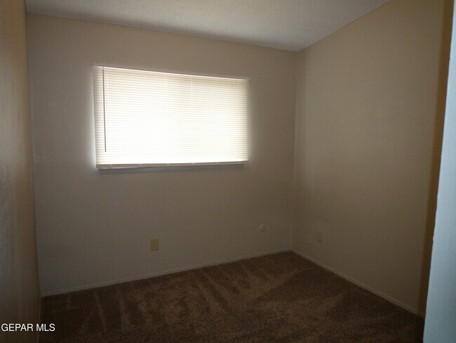 Building Photo - 11128 Wharf Cove Dr