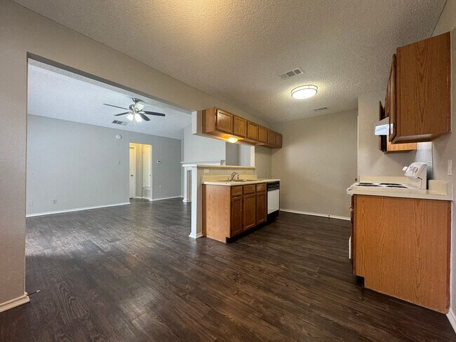 Building Photo - Walt/Mintz Properties1 (522 Cutty Trl)