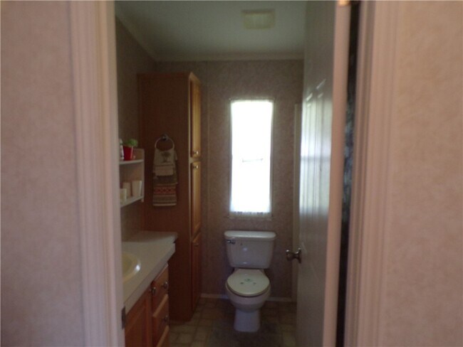 Building Photo - 1126 Barefoot Cir