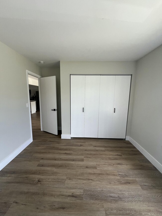 Building Photo - 3797 Roan Ct E
