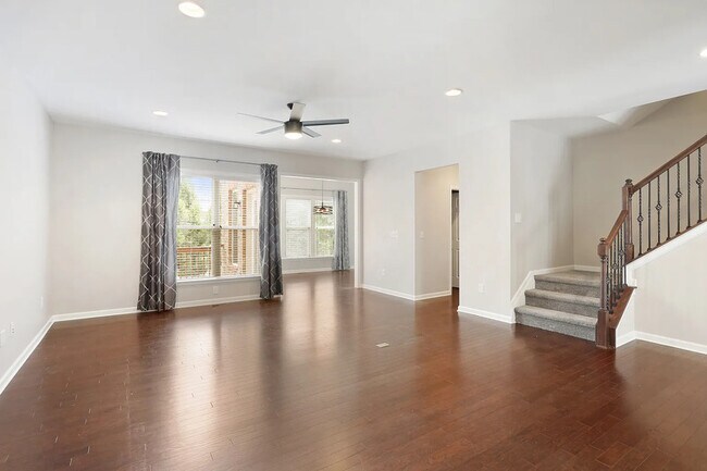 Building Photo - 5113 Kempsford Ct