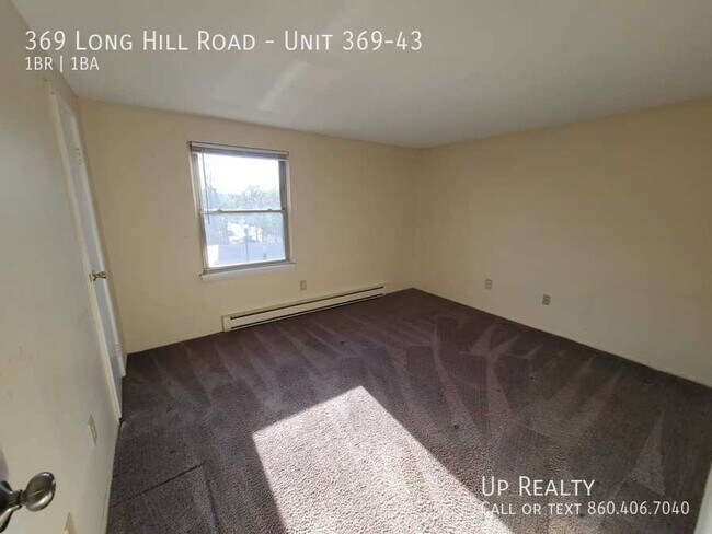 Building Photo - 369 Long Hill Rd