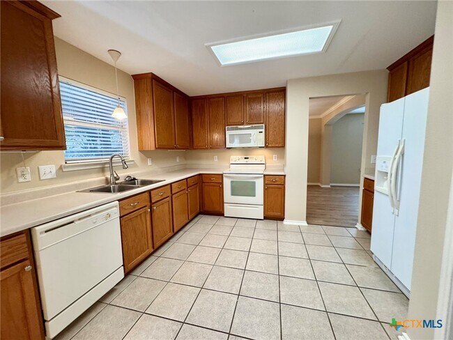 Building Photo - 7707 Wexford Hollow