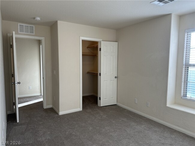 Building Photo - 10 Tribute Peak Way