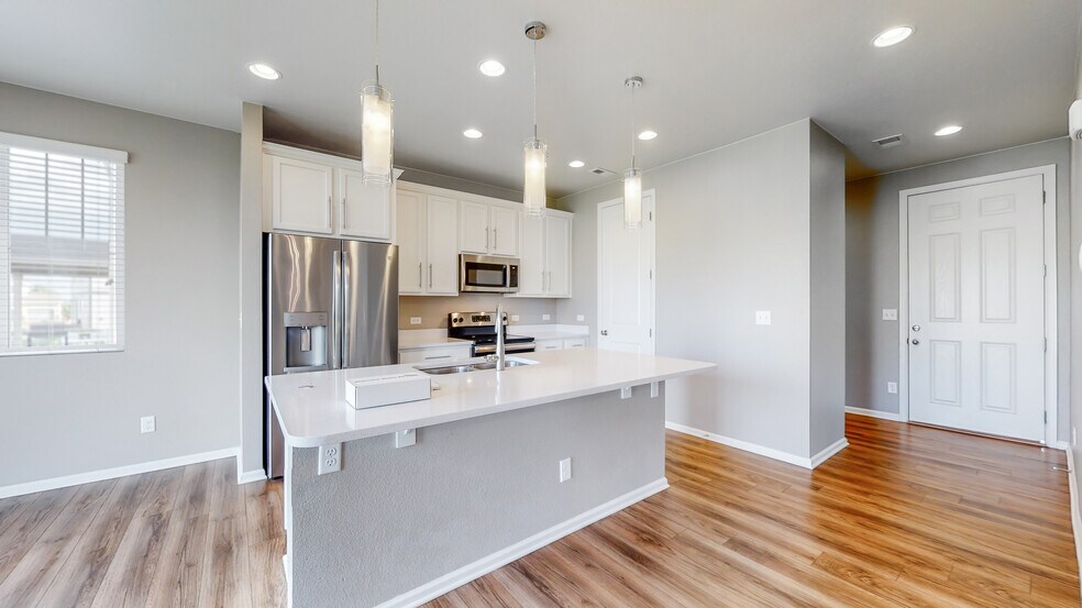 Building Photo - 5442 Eagle Creek Dr