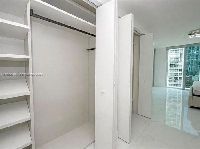 Building Photo - 300 Sunny Isles Blvd