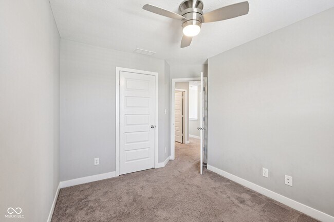 Building Photo - 17285 Dallington St