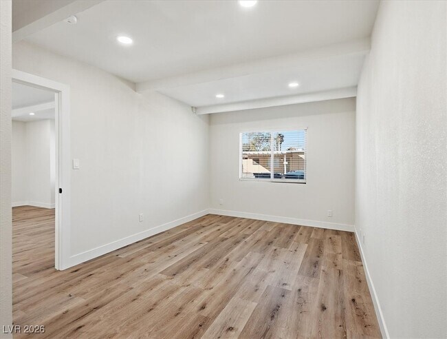 Building Photo - 604 Stanford St