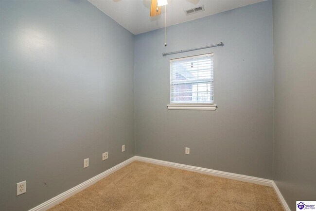 Building Photo - 45 Crosslin Ct