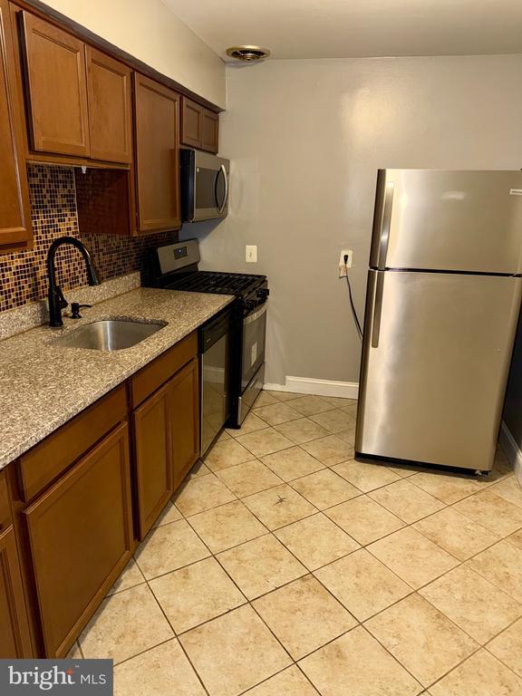 Building Photo - 5215 Newton St