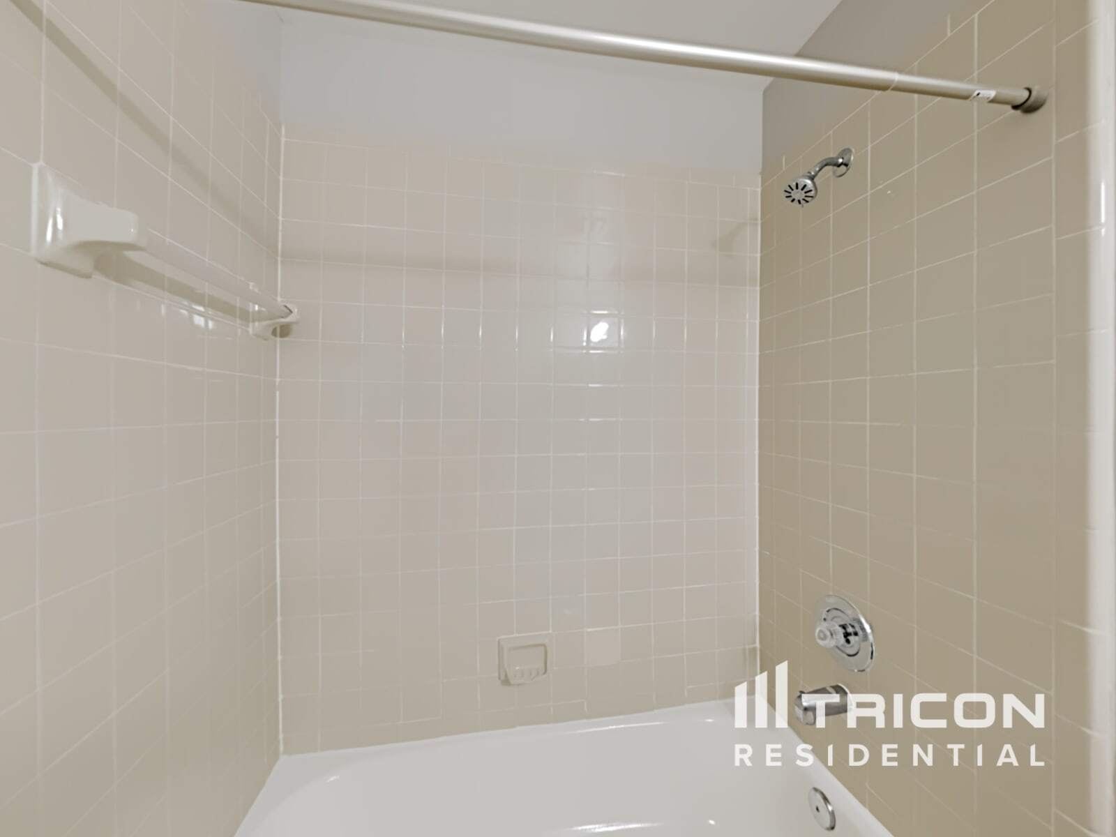 Building Photo - 1253 Ashworth Dr