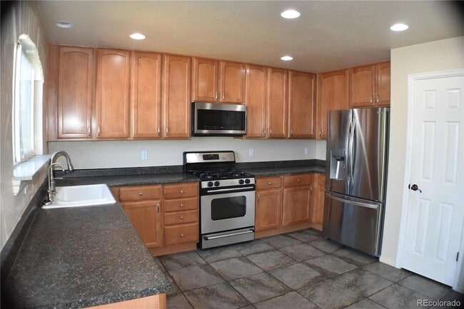 Building Photo - 8305 Cedar Chase Dr