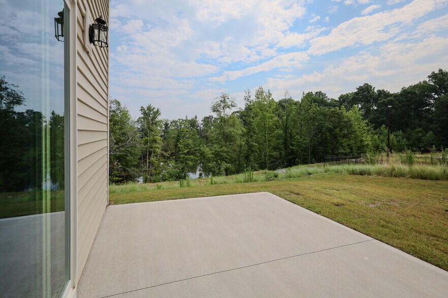 Backyard - 1542 Alvin Pond Dr