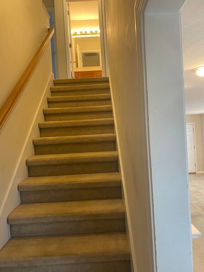 Building Photo - 3438 Topside Rd