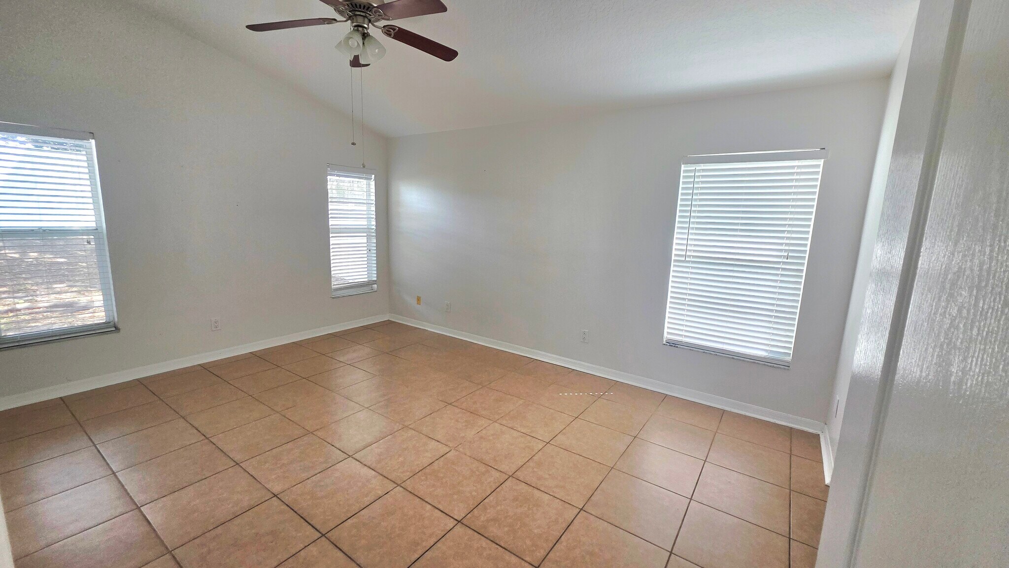 Building Photo - 9730 White Barn Way