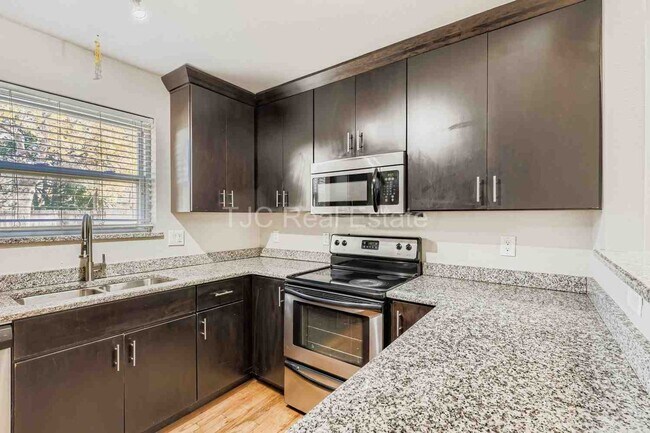 Building Photo - 3130 St Paul St