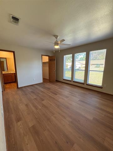 Building Photo - 702 Matthews Ct