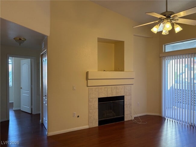 Building Photo - 700 Carnegie St