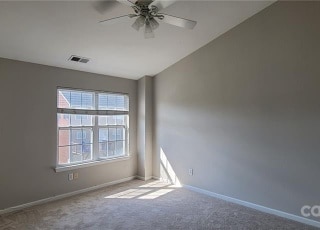 Building Photo - 16213 Peachmont Dr