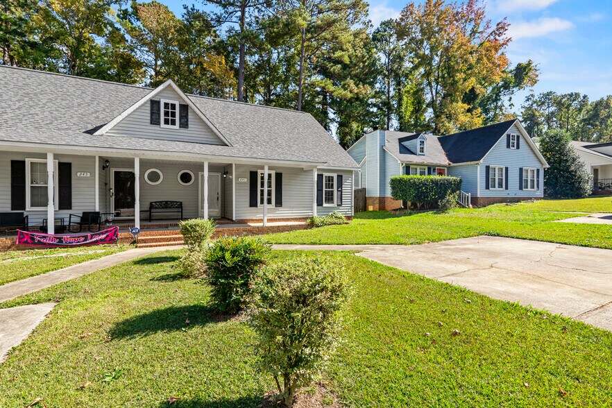 Building Photo - 241 Friarsgate Blvd