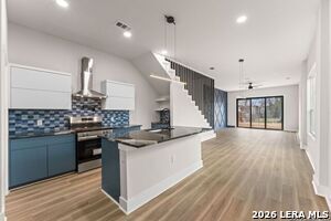 Building Photo - 1334 Center St