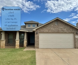 Building Photo - Beautiful 3/2/2 in South Lubbock!