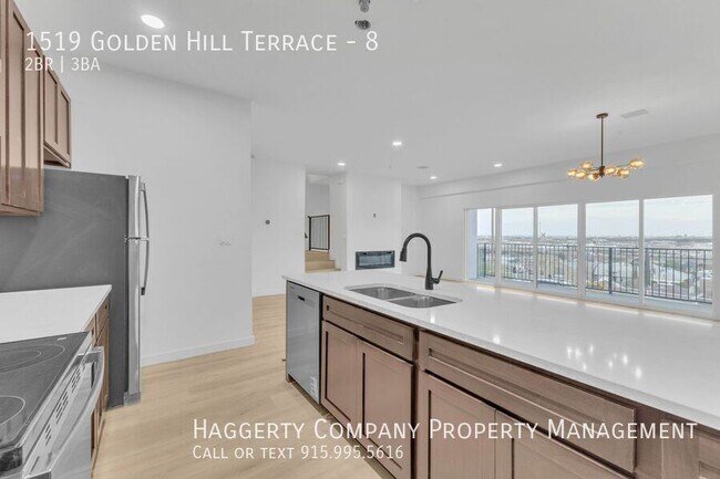 Building Photo - 1519 Golden Hill Ter