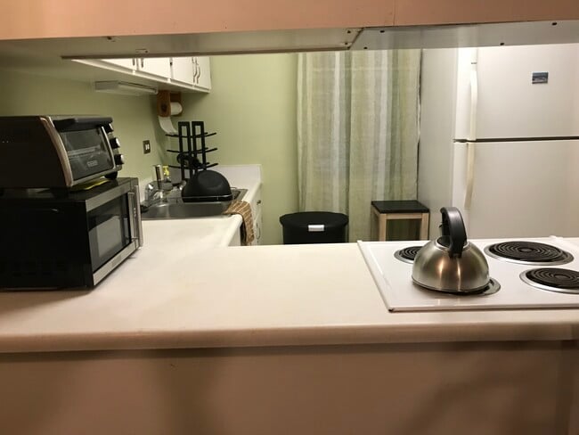 Building Photo - 5122 Likini St