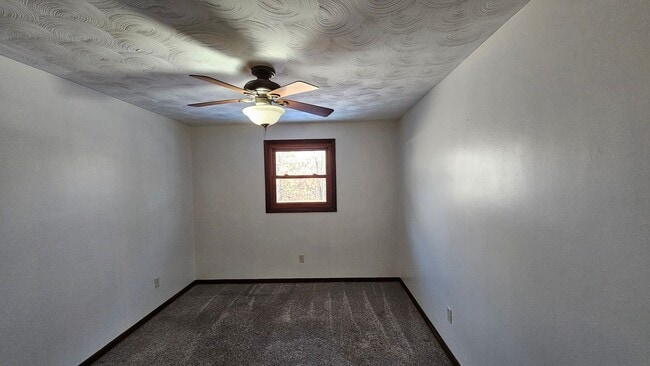 Building Photo - 3306-3308 Shelley Dr