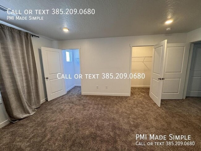 Building Photo - 978 W Broadleaf Dr