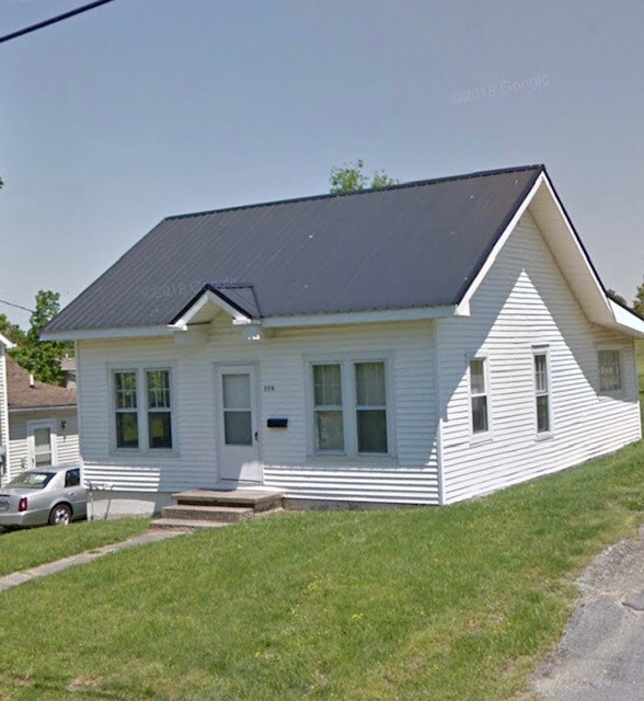 Primary Photo - 555 E High St