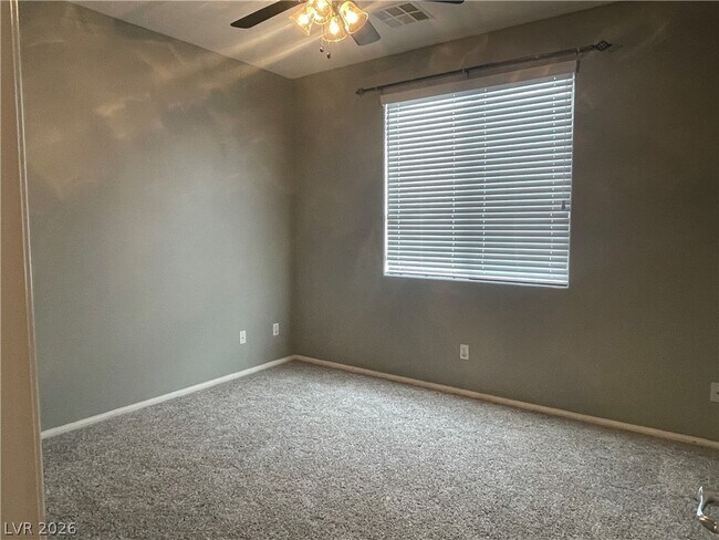 Building Photo - 5530 Spiceberry Dr