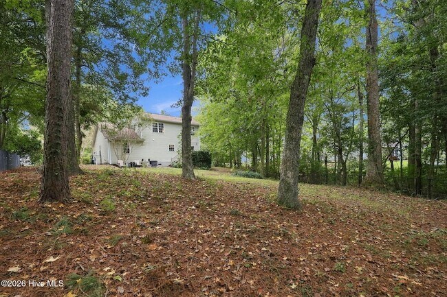 Building Photo - 118 Rolling Hill Dr