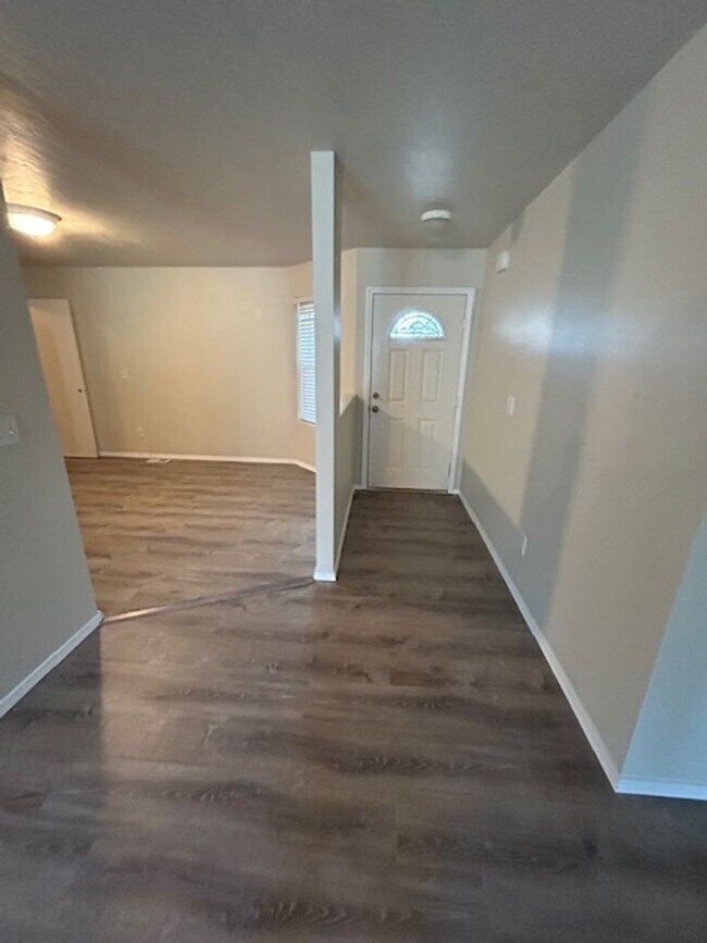 Building Photo - Lovely Meridian home