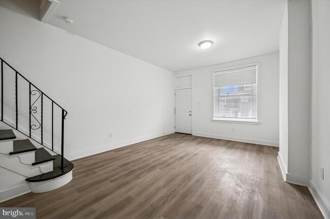 Primary Photo - 2919 N Mascher St