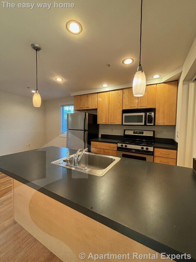 Building Photo - 1110 Massachusetts Ave