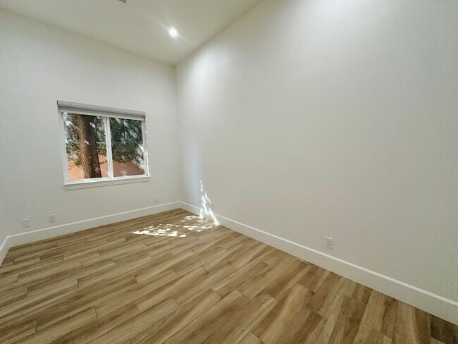 Building Photo - Stunning home with pool in prestigious Eagle Hills!