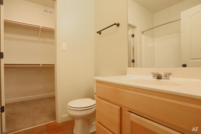 Building Photo - 3312-3314 Jenne Hill Dr