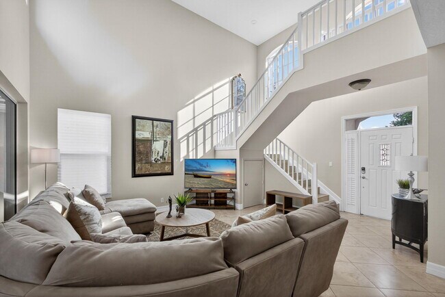 Building Photo - 8400 Heritage Club Dr