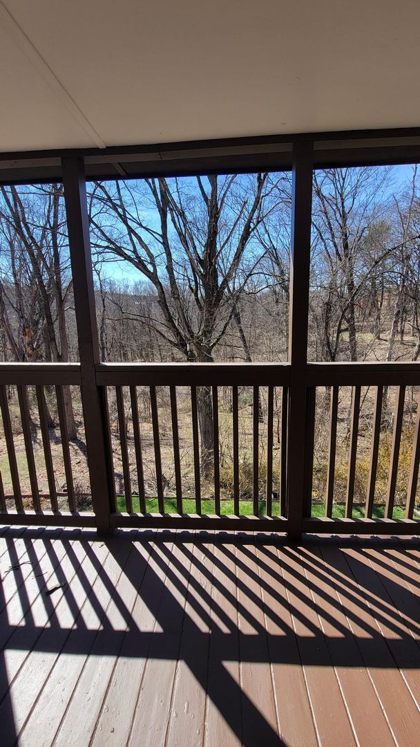 Building Photo - Spacious Three Bedroom Home