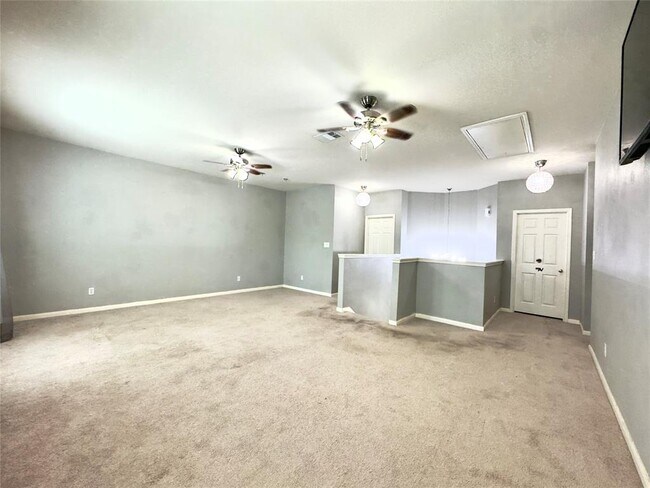Building Photo - 401 Witte Rd
