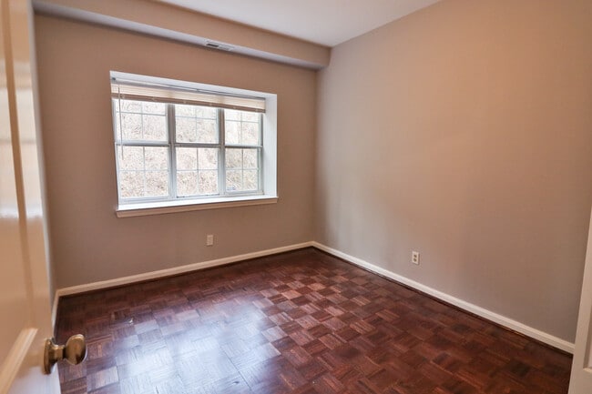 Building Photo - 10488 Parthenon Ct