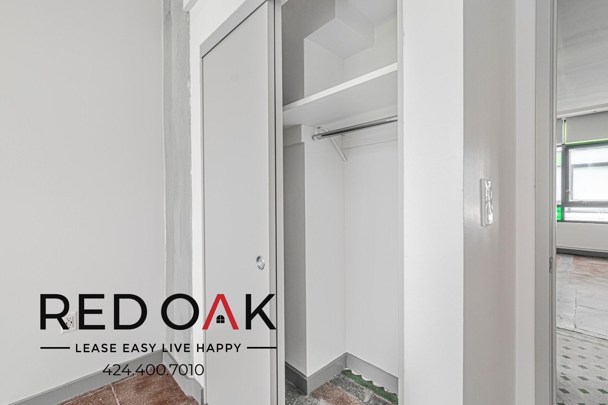 Building Photo - 430 S Broadway