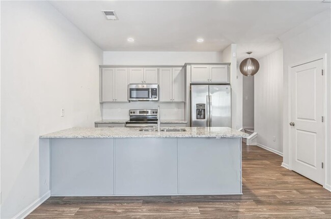 Building Photo - 3122 Meadowstone Ln SW