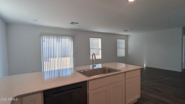 Building Photo - 334 Pk Vw Ln